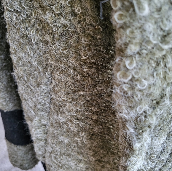 Ryu Taupe/Gray and Black Boucle Knit Snap/Belted Sweater Vest (Size M) - Picture 9 of 16